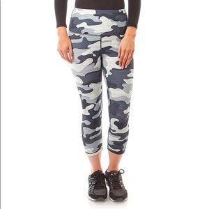 Reebok Camo capris